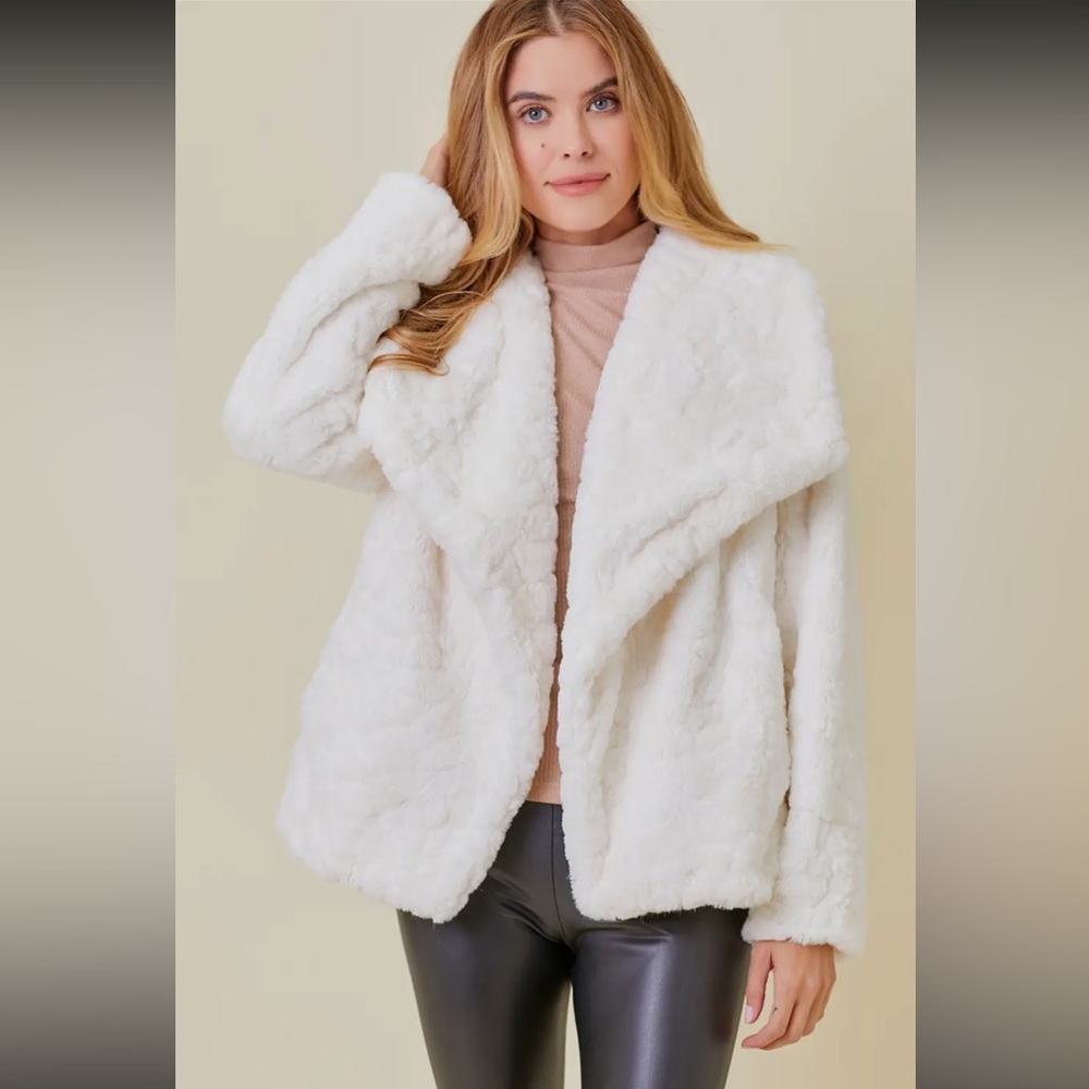 439. Faux Fur Jacket White Wide Lapel Collar With Pockets NEW Item NWT S, M, L - Picture 9 of 9